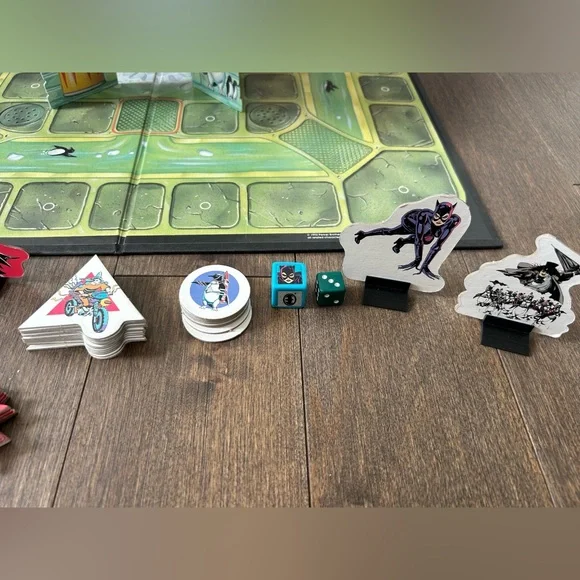 1992 Tim‎ Burton Batman returns 3-D board game (incomplete) - read description - Picture 3 of 8